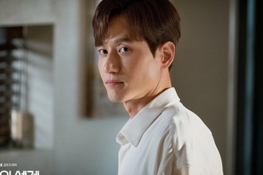 Những điều ít biết về nam diễn viên vào vai “gã chồng tồi”