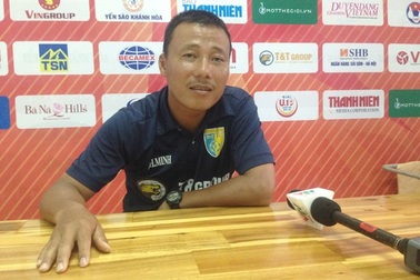 Đình chỉ hai cầu thủ gian lận tuổi, U15 Hà Nội bị loại khỏi giải