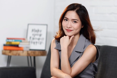 Nữ MC 9x tiết lộ chuyện kiếm tiền từ số 0 tới nhiều số 0