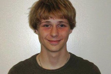 Đức xôn xao về “cậu bé người rừng”