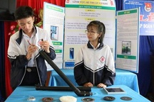 Học sinh vùng khó sáng tạo máy đa chức năng chạy bằng năng lượng mặt trời