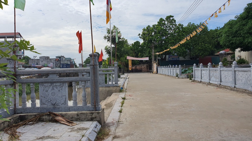 Sau cây sưa 24,5 tỷ đồng, làng Đông Cốc lại bán thêm 1 cây sưa tiền tỷ - 3 Sau cây sưa 24,5 tỷ đồng, làng Đông Cốc lại bán thêm 1 cây sưa tiền tỷ - 3