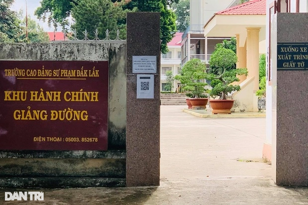 Ký khống chứng từ giúp hiệu trưởng, một hiệu phó bị khởi tố - 2 Ký khống chứng từ giúp hiệu trưởng, một hiệu phó bị khởi tố - 2