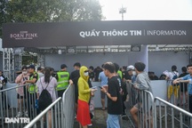 Bán vé Blackpink trực tiếp tại SVĐ Mỹ Đình, fan nháo nhào tìm nơi rút tiền