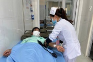 Đề nghị điều tra vụ 84 người nhập viện sau ăn bánh mì ở Lâm Đồng