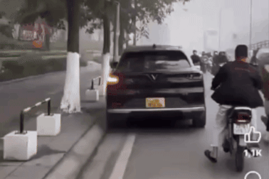 Hà Nội: Xử phạt tài xế ô tô đi ngược chiều trên phố Minh Khai