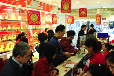 Ngày Vía Thần Tài: Giá vàng tăng từng giờ ngay trong buổi sáng