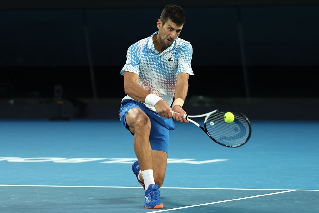 Đánh bại Tsitsipas, Djokovic lần thứ 10 vô địch Australian Open - 2 Đánh bại Tsitsipas, Djokovic lần thứ 10 vô địch Australian Open - 2
