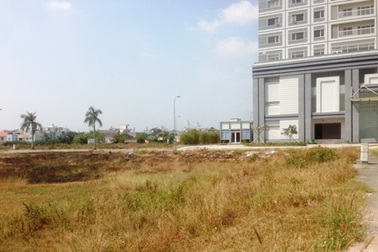 Bắt 2 “yêu râu xanh” cưỡng dâm phụ nữ bán vé số   