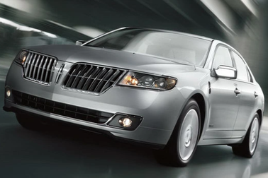 Chủ xe điện choáng với chi phí thay pin cao ngất