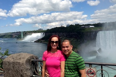 Vợ chồng Thúy Hạnh “trốn con” đi chơi Canada