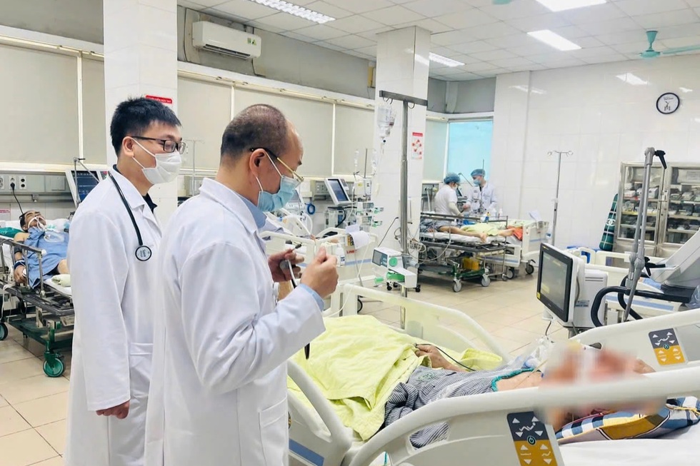 Phải đặt ECMO sau vài ngày sụt sịt, bệnh cúm mùa có nguy hiểm? - 3 Phải đặt ECMO sau vài ngày sụt sịt, bệnh cúm mùa có nguy hiểm? - 3