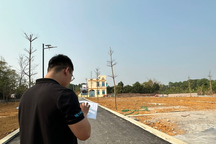 Môi giới khóc ròng, bế tắc khi hùn tiền với khách để mua chung đất