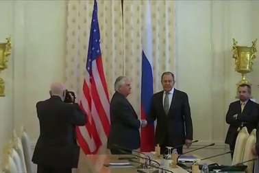 Ngoại trưởng Nga - Mỹ thảo luận về nhiều vấn đề nóng