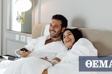 Ả Rập lần đầu cho phép khách nam và nữ được ở chung phòng