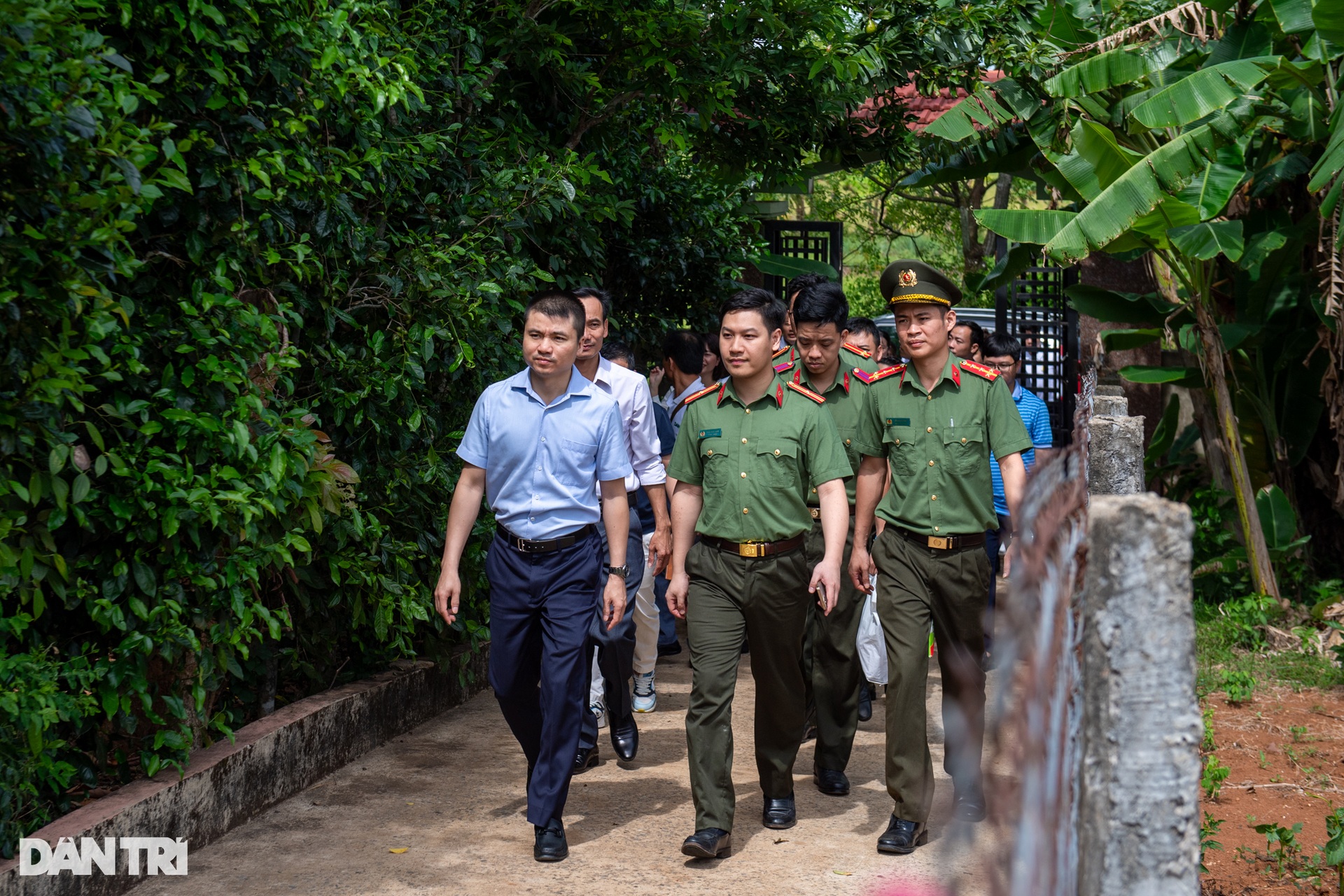 Mẹ Việt Nam Anh hùng kể: Ông đã hy sinh nhưng vẫn như chưa bao giờ rời xa - 1 Mẹ Việt Nam Anh hùng kể: Ông đã hy sinh nhưng vẫn như chưa bao giờ rời xa - 1