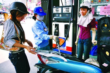 Bộ Tài chính tiếp tục yêu cầu không tăng giá xăng dầu