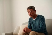 Con dâu lén lút làm điều này, tôi phát hiện nhưng không biết "trị" thế nào