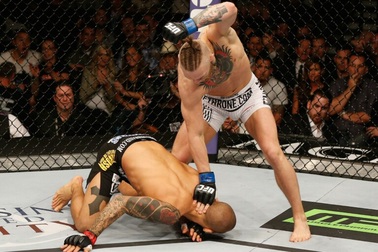 “Gã điên” McGregor lại hoãn giải nghệ, đồng ý trở lại lồng bát giác