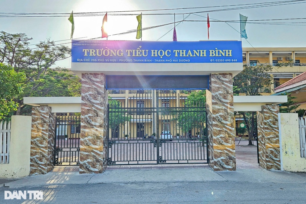 Xét xử vụ án học sinh lớp 4 tử vong sau buổi biểu diễn văn nghệ - 1 Xét xử vụ án học sinh lớp 4 tử vong sau buổi biểu diễn văn nghệ - 1