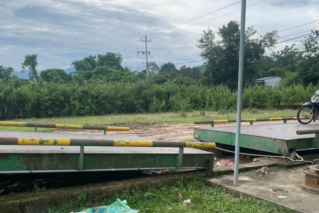 Kon-Tum_Tram-cam-trai-phep-Chi-Anh2.jpg Kon-Tum_Tram-cam-trai-phep-Chi-Anh2.jpg