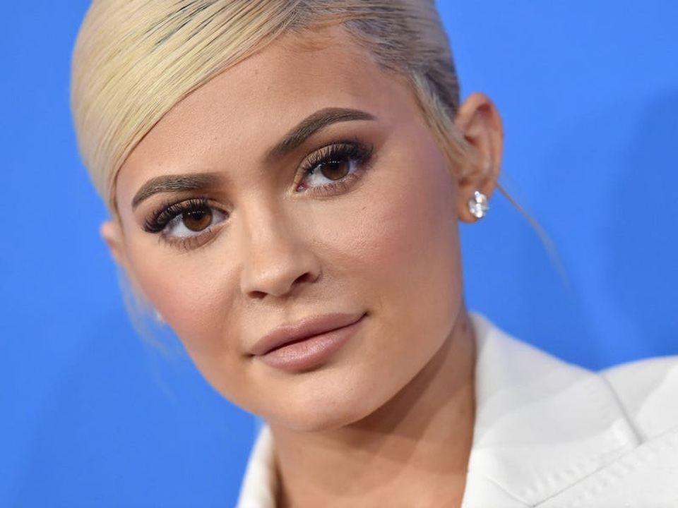 Nhìn lại chặng đường đã qua của “tỷ phú bị phế truất” Kylie Jenner - 4 Nhìn lại chặng đường đã qua của “tỷ phú bị phế truất” Kylie Jenner - 4