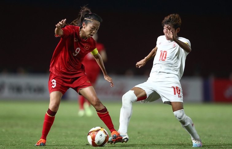 Lank FC chúc mừng Huỳnh Như sau ngôi vô địch SEA Games 32