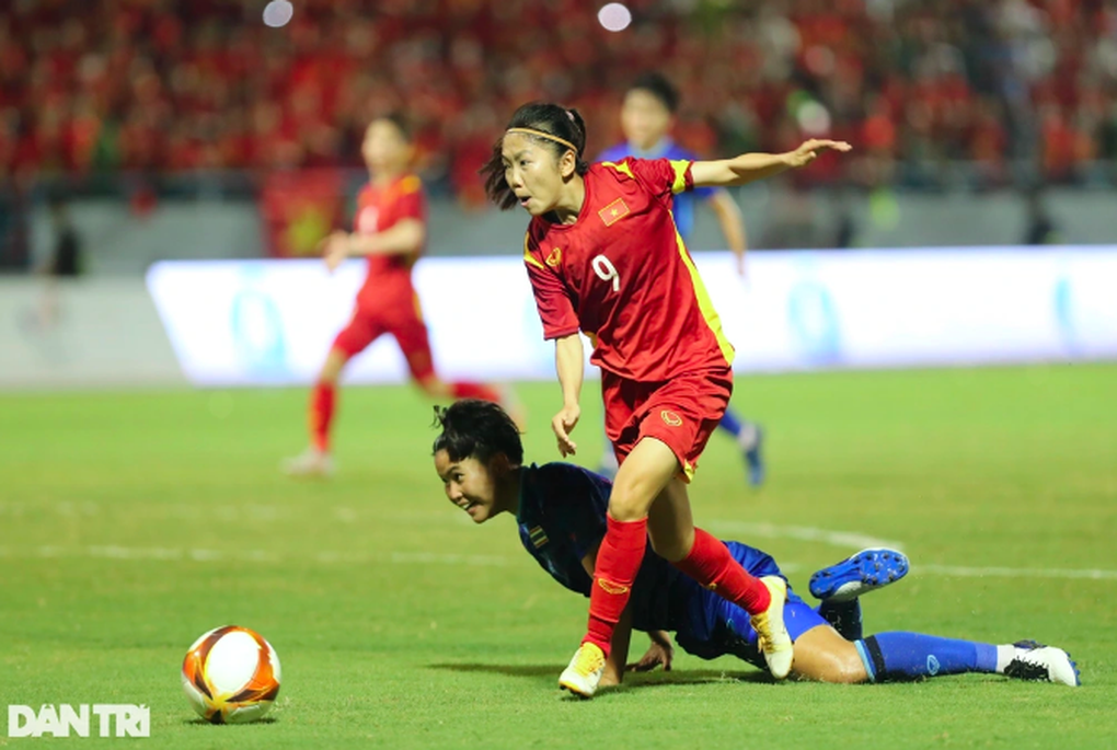 Huỳnh Như bất ngờ không tham dự lượt về giải bóng đá nữ vô địch quốc gia - 1
