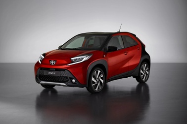 Toyota Aygo X chính thức ra mắt phân khúc xe đô thị gầm cao