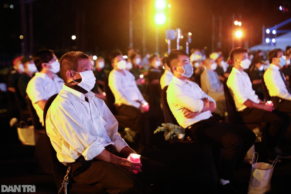 Biểu tượng vượt qua Covid-19 ở TPHCM không nên chỉ có nỗi đau - 3