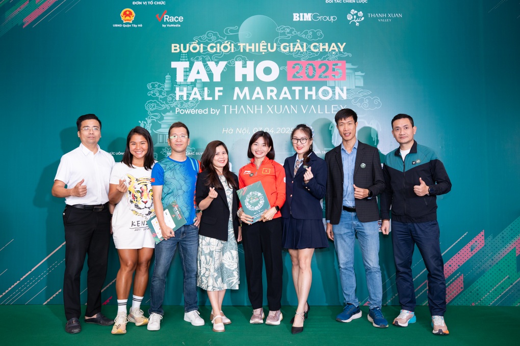 Nguyễn Thị Oanh đặt mục tiêu cao ở giải bán marathon lớn nhất Việt Nam - 1 Nguyễn Thị Oanh đặt mục tiêu cao ở giải bán marathon lớn nhất Việt Nam - 1