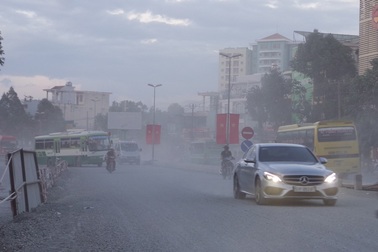 Hạ cốt nền đường “biến nhà dân thành hầm” xuống 35 cm