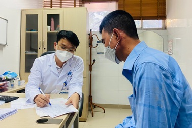 Đề xuất giá khám bệnh theo yêu cầu không quá 300.000 đồng một lần