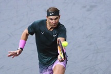 Nadal áp sát chiếc cúp vô địch Paris Masters 2020