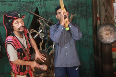 Người hơn 10 năm góp công bảo tồn văn hóa Vân Kiều, Pa Kô