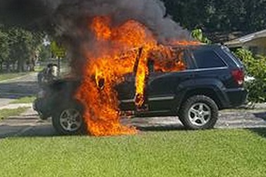 Nghi án cháy ô tô vì sạc điện thoại Samsung Galaxy Note 7 trên xe