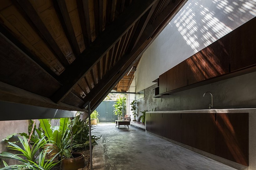 Nhà không vách ngăn, trần đục lỗ ngập ánh sáng ở Thủ Đức - 2 Nhà không vách ngăn, trần đục lỗ ngập ánh sáng ở Thủ Đức - 2