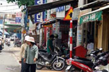 “Cơm chặt, canh chém” đón lõng thí sinh thi đại học