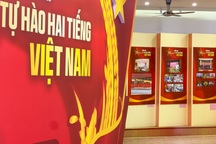 Hà Nội: Trưng bày những bức ảnh lịch sử mang niềm tự hào Việt Nam
