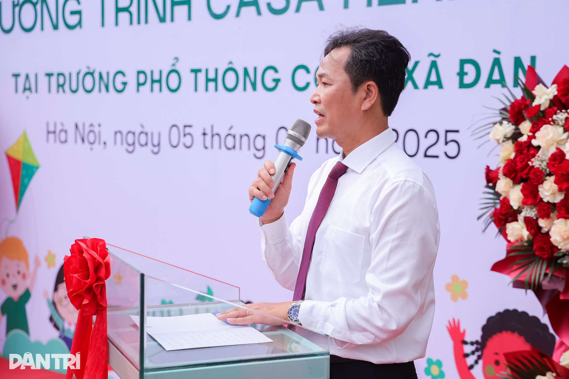 Hà Nội: Lễ khai giảng đặc biệt của những học sinh hát Quốc ca bằng tay - 11
