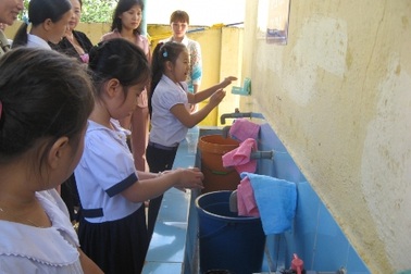 Hơn 300 trường tiểu học đồng loạt tổng vệ sinh khử khuẩn