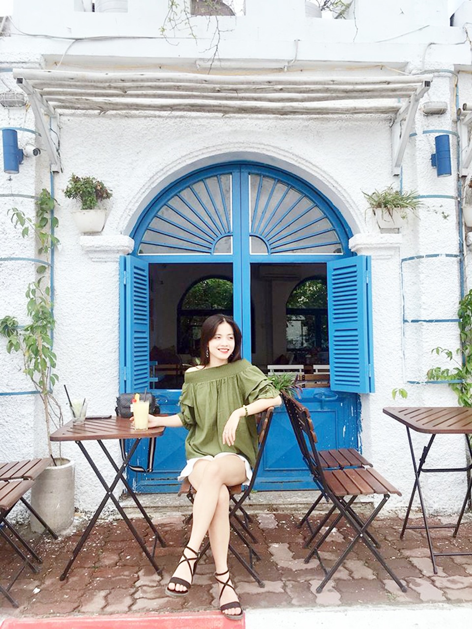 Cựu nữ sinh xinh xắn, sở hữu bảng điểm xứng danh “con nhà người ta” - 10 Cựu nữ sinh xinh xắn, sở hữu bảng điểm xứng danh “con nhà người ta” - 10