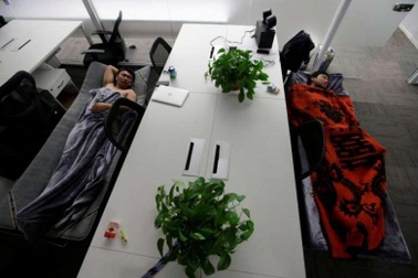 Ngủ thuê kiếm 15.000 USD/năm