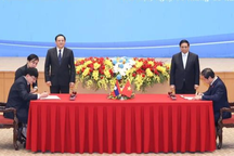 Lào xem xét đưa môn tiếng Việt vào kỳ thi tốt nghiệp trung học phổ thông