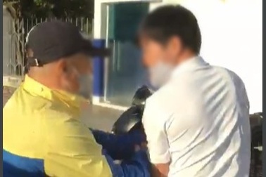 Trung tá công an bị đập xe ô tô: Nghi do quan hệ bất chính