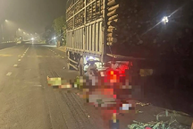 Tông vào xe tải đỗ bên đường, 2 mẹ con tử vong