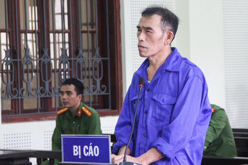 Giết vợ rồi nói với con bố đang điên đây, gọi công an đi - 1 Giết vợ rồi nói với con bố đang điên đây, gọi công an đi - 1