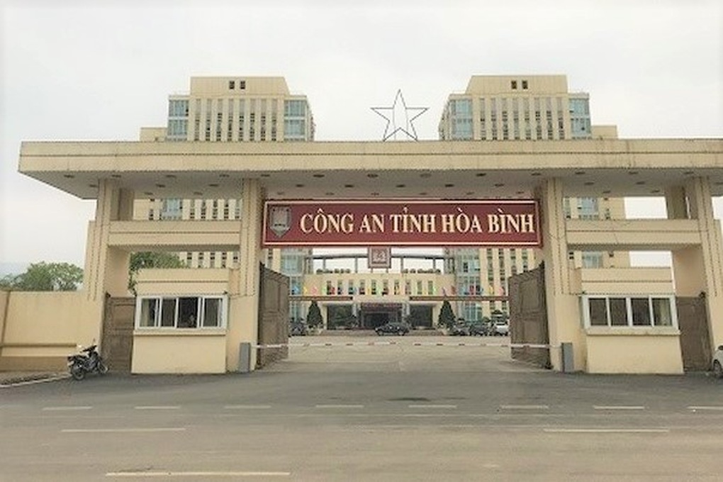 Kỷ luật Đảng 14 cán bộ, chiến sĩ Phòng CSGT Hòa Bình - 1 Kỷ luật Đảng 14 cán bộ, chiến sĩ Phòng CSGT Hòa Bình - 1
