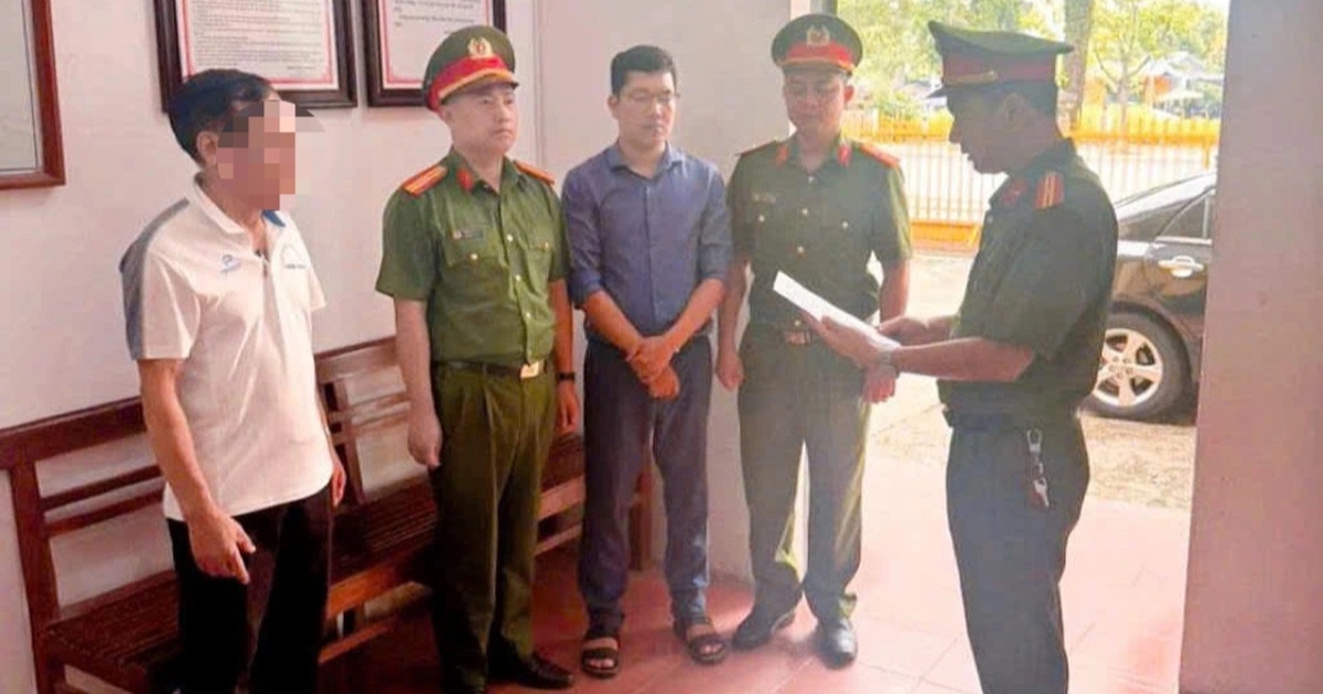 Kế toán trường học chiếm đoạt tiền bảo hiểm y tế của học sinh