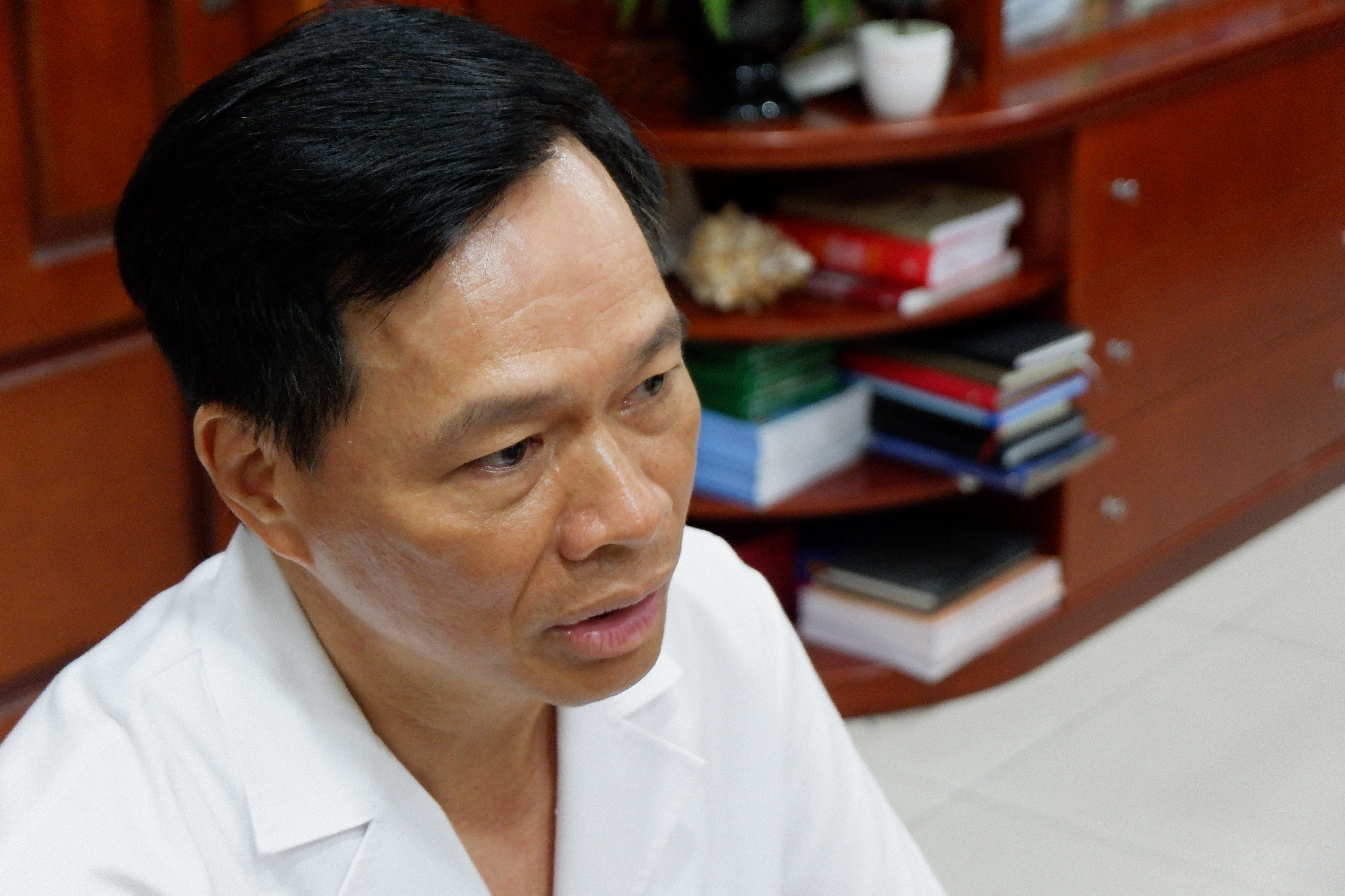 Từ thử thách mượn tay đến ca mổ đầu tiên trên thế giới của bác sĩ Việt - 6 Từ thử thách mượn tay đến ca mổ đầu tiên trên thế giới của bác sĩ Việt - 6